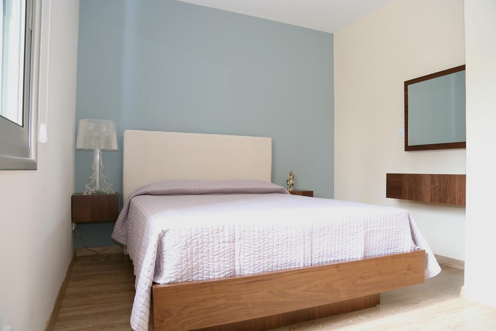 River Beach Apartments Lemesos Pokoj fotografie