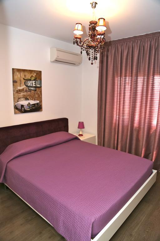 River Beach Apartments Lemesos Pokoj fotografie