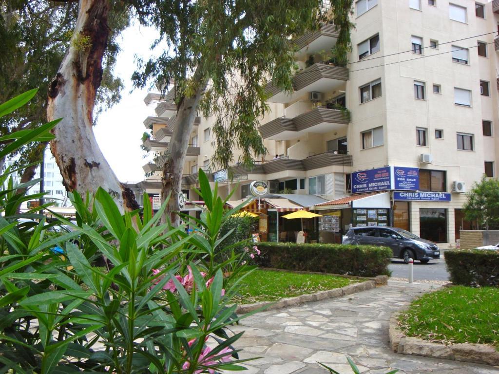 River Beach Apartments Lemesos Pokoj fotografie