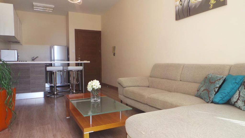 River Beach Apartments Lemesos Pokoj fotografie